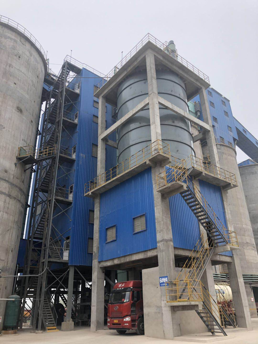 Edificio de fabricación de arena con estructura de acero